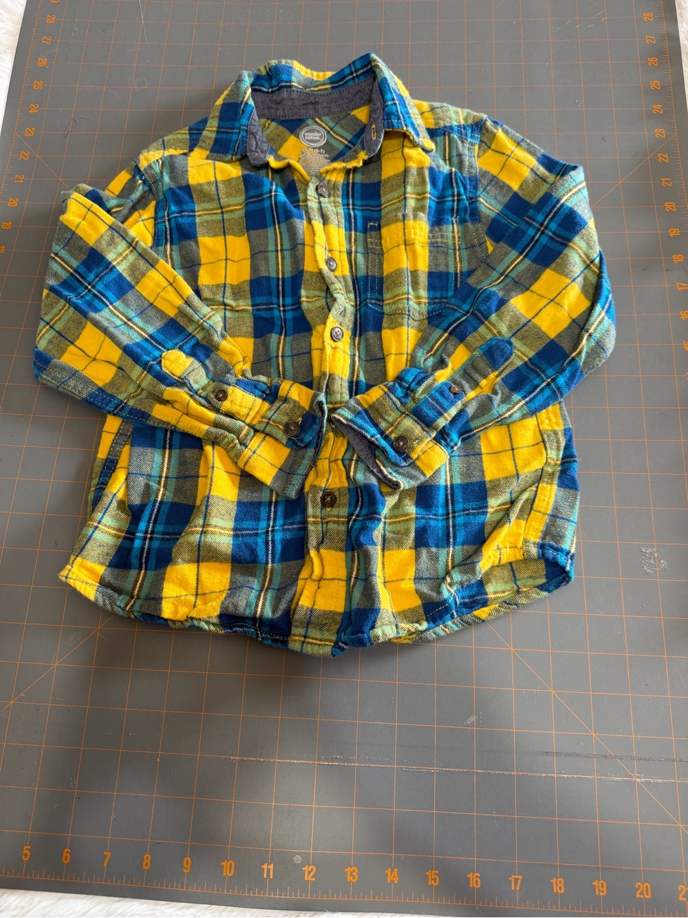 wonder nation Yellow and Blue Plaid Button-Down Shirt 6-7